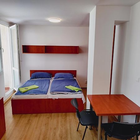 Hostel Blanice ปราก ภายนอก รูปภาพ