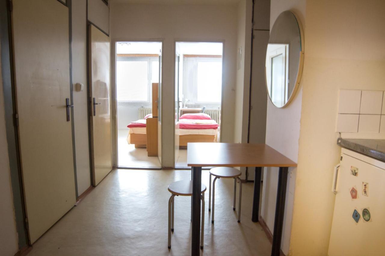 Hostel Blanice ปราก ภายนอก รูปภาพ